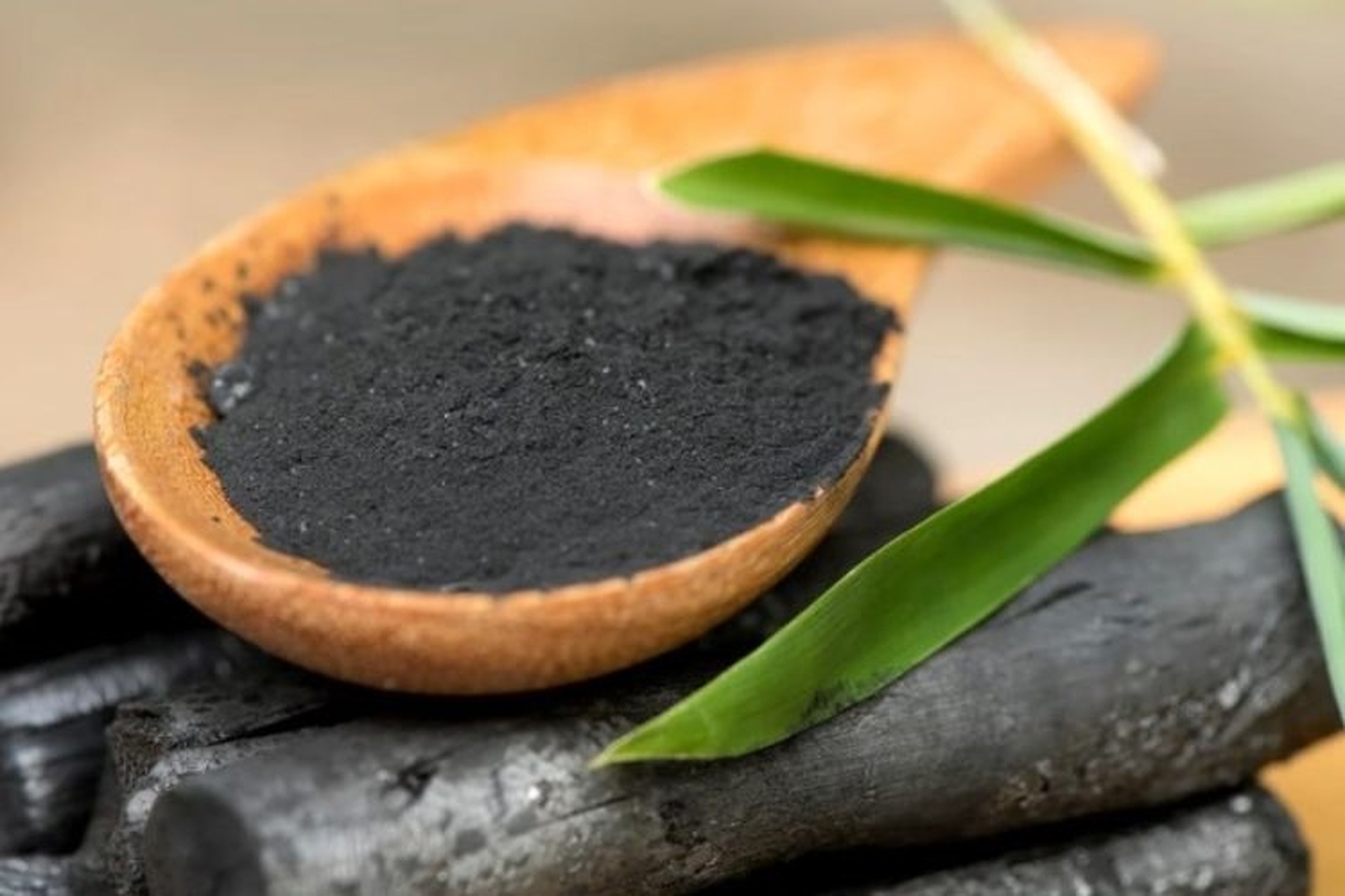 Bột than tre là gì ?