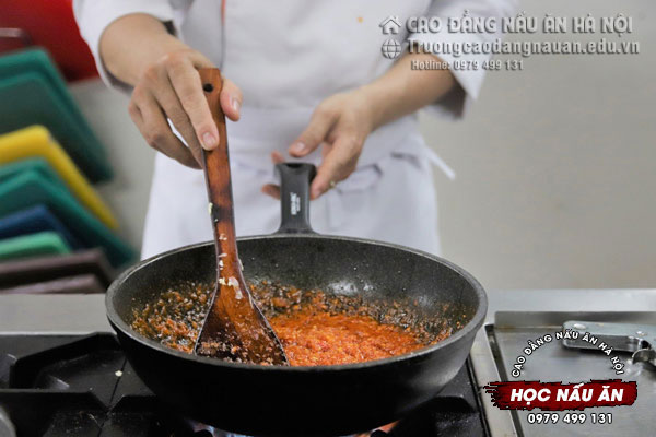 Ai n&ecirc;n học nấu b&ograve; kho?