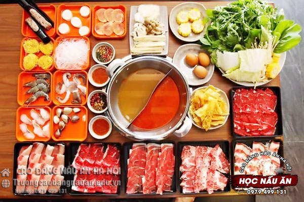 Lẩu Thái chua ngọt đánh thức hương vị