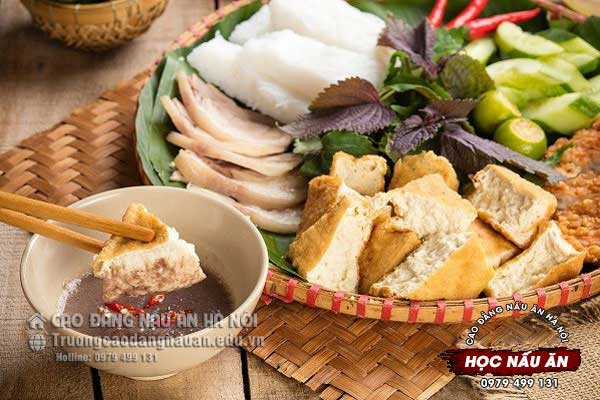 B&uacute;n đậu mắn t&ocirc;m l&agrave; m&oacute;n ăn được ưa chuộng