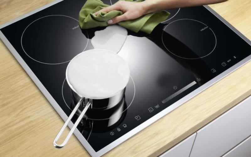 C&aacute;ch sử dụng bếp từ, bếp điện an to&agrave;n
