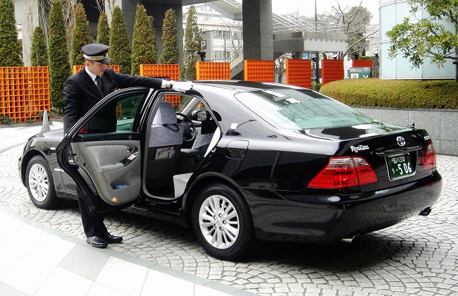 Nh&acirc;n vi&ecirc;n Valet