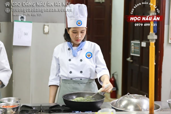 Học nghề bếp gần như kh&ocirc;ng thất nghiệp 