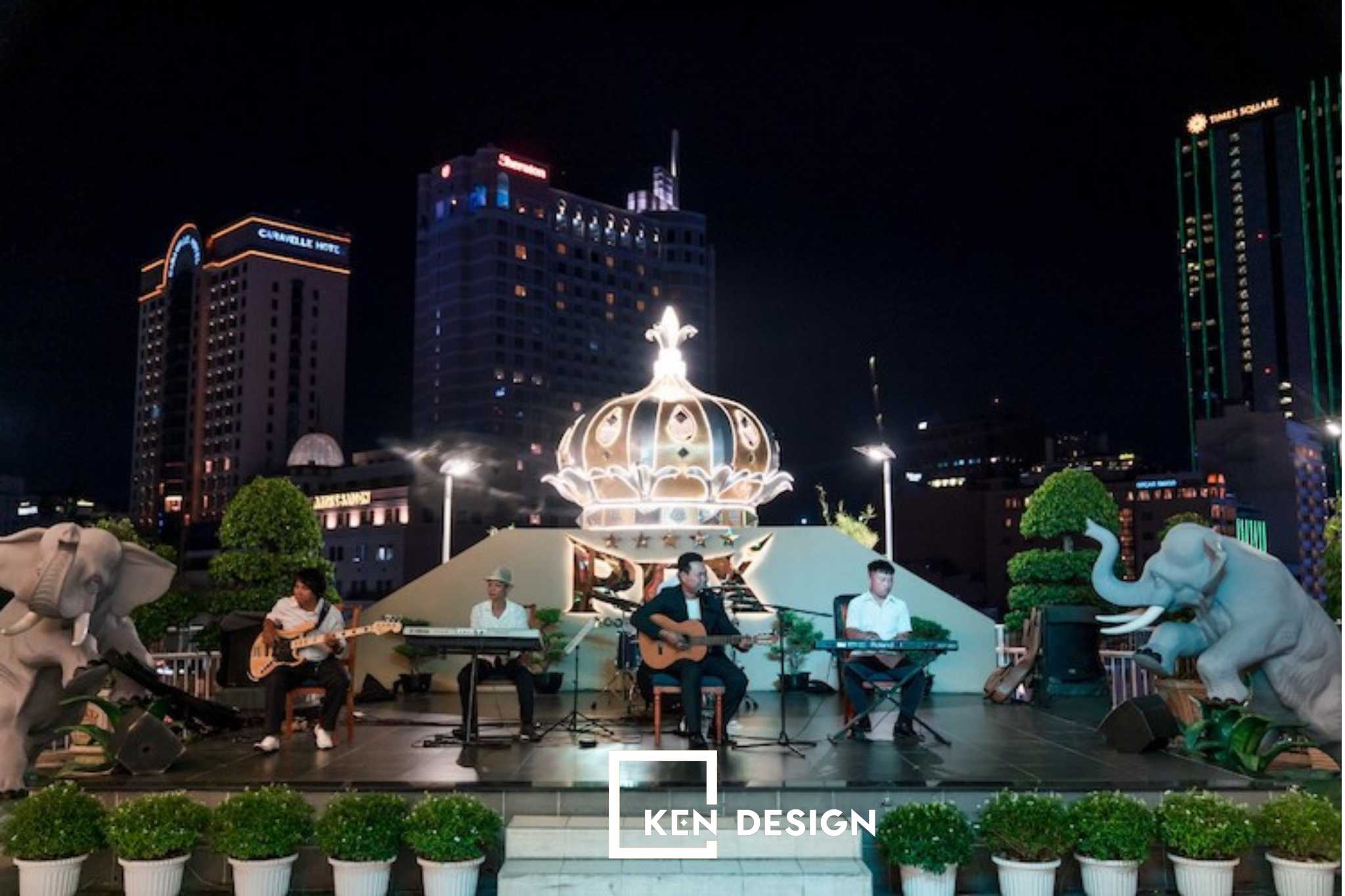 The Rooftop Lounge - Rex Hotel, TP. Hồ Chí Minh