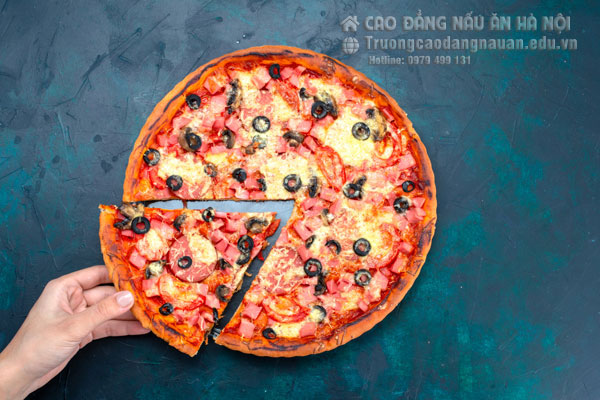 Hướng Dẫn Nướng B&aacute;nh Pizza Tại Nh&agrave;