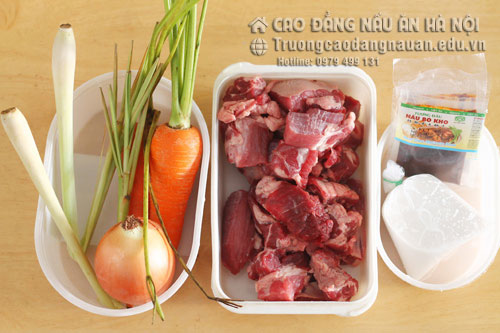 Nguy&ecirc;n Liệu Chế Biến G&agrave; Hầm Ti&ecirc;u Xanh