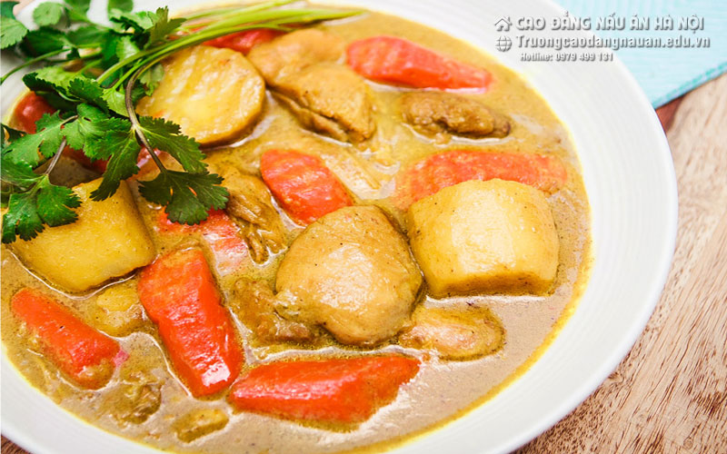 Th&agrave;nh Phẩm M&oacute;n C&agrave; Ri G&agrave;