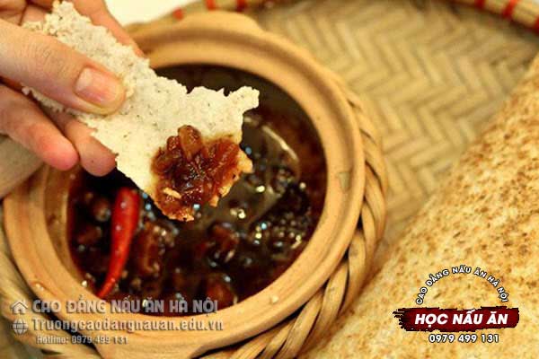 Cơm ch&aacute;y chấm kho quẹt