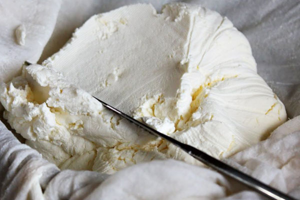 C&aacute;ch l&agrave;m cream cheese tại nh&agrave;