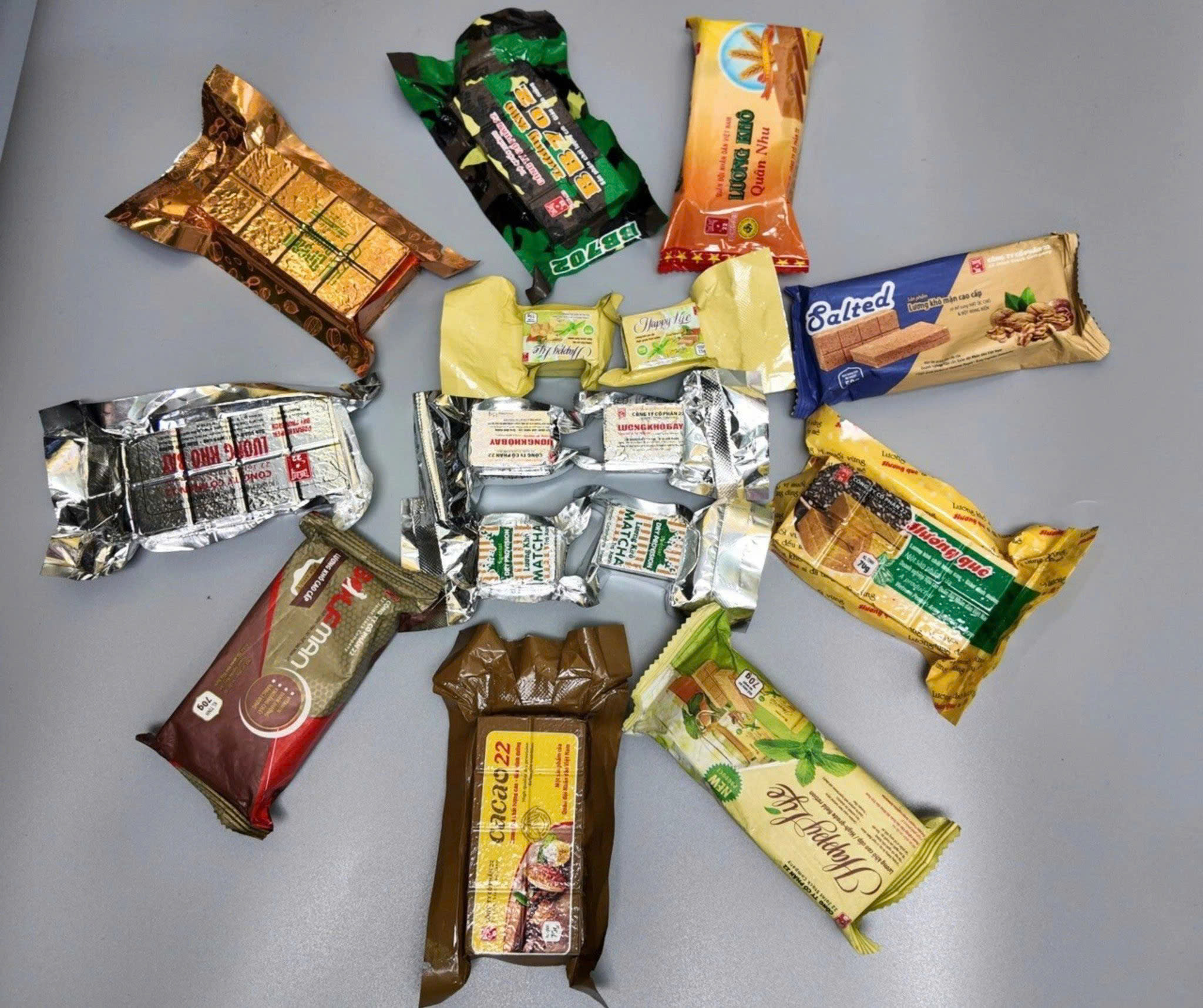 Lương kh&ocirc; qu&acirc;n đội