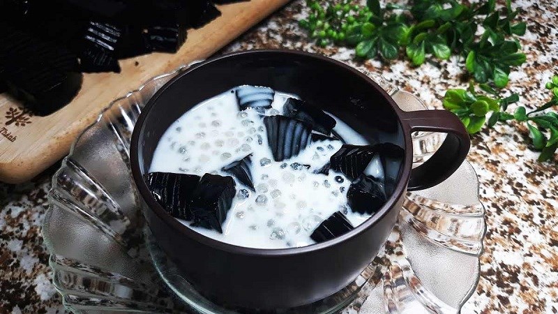 Sương sáo nước cốt dừa