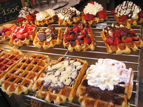 Waffle Là Gì? Công Thức Làm Waffle Không Dùng Máy
