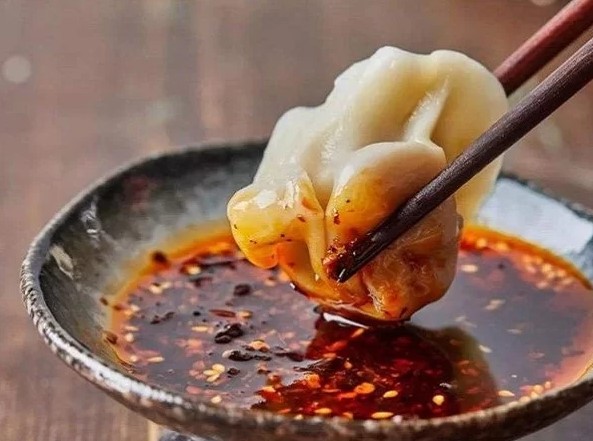Dầu h&agrave;o l&agrave;m nước chấm