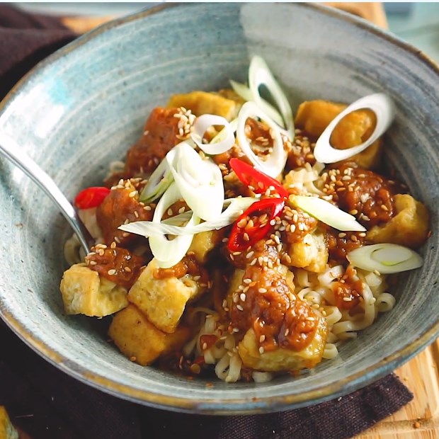 Mì Udon Sốt Bơ Đậu Phộng