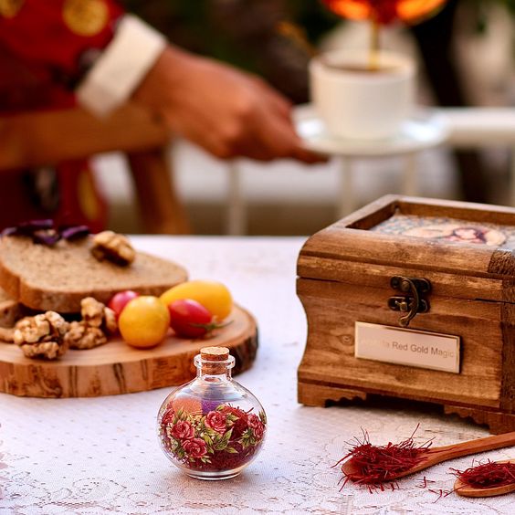 ph&acirc;n biệt thật giả
