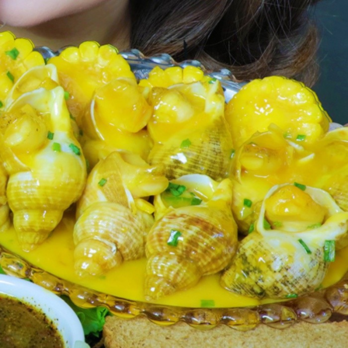 Ốc Bulot X&agrave;o Bơ Tỏi