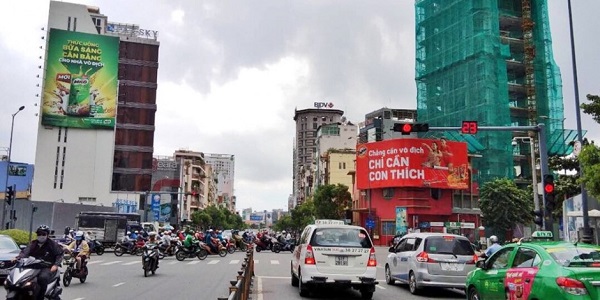 R-rearrange (thay đổi trật tự) trong phương ph&aacute;p SCAMPER