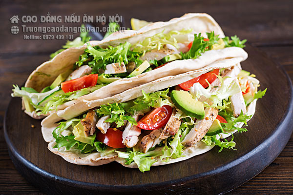 Bánh taco gà xé