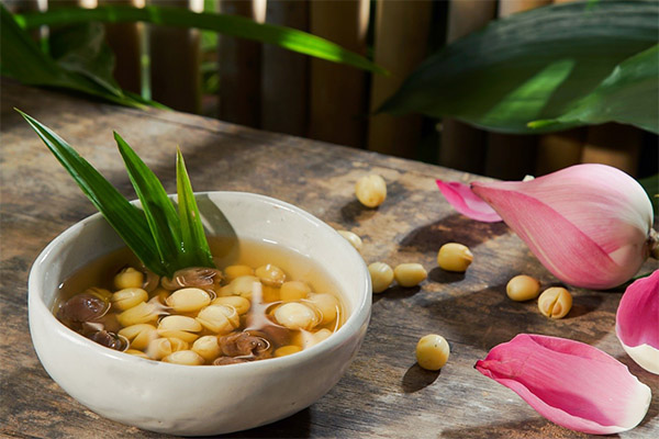 Chè hạt sen đường phèn