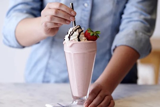 Milkshake trộn tay