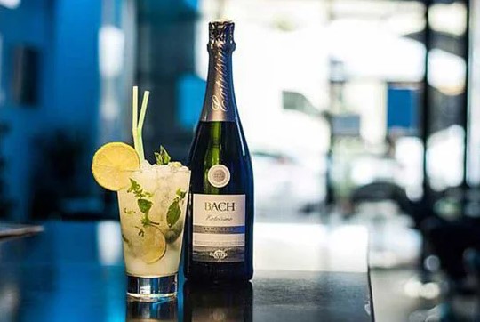 mojito d&agrave;nh cho t&iacute;n đồ champagne