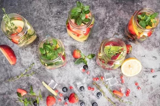 uống detox đ&uacute;ng c&aacute;ch để mang đến hiệu quả tốt