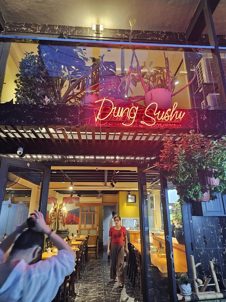 DUNG SUSHI NHÀ HÀNG NHẬT BẢN