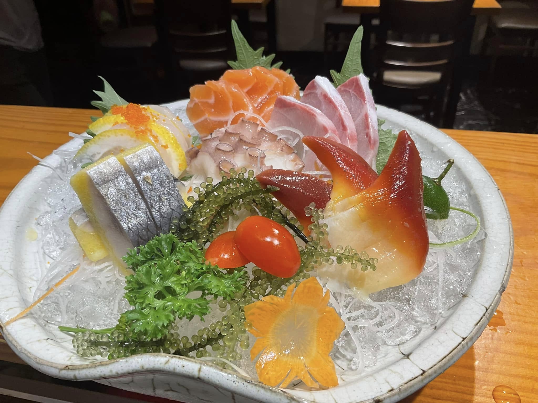 Menu của Dung Sushi đa dạng và hấp dẫn