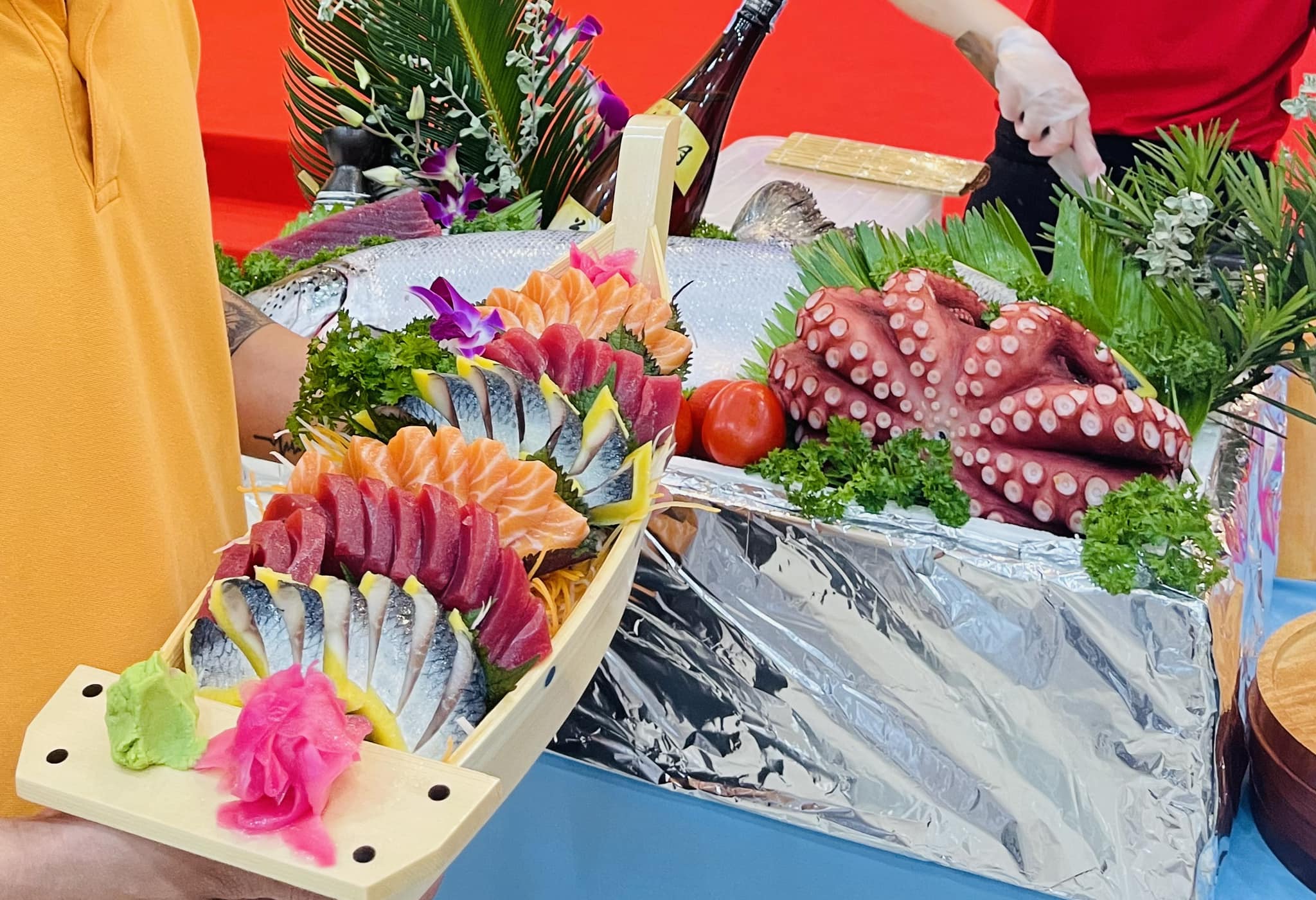Sushi v&agrave; sashimi 