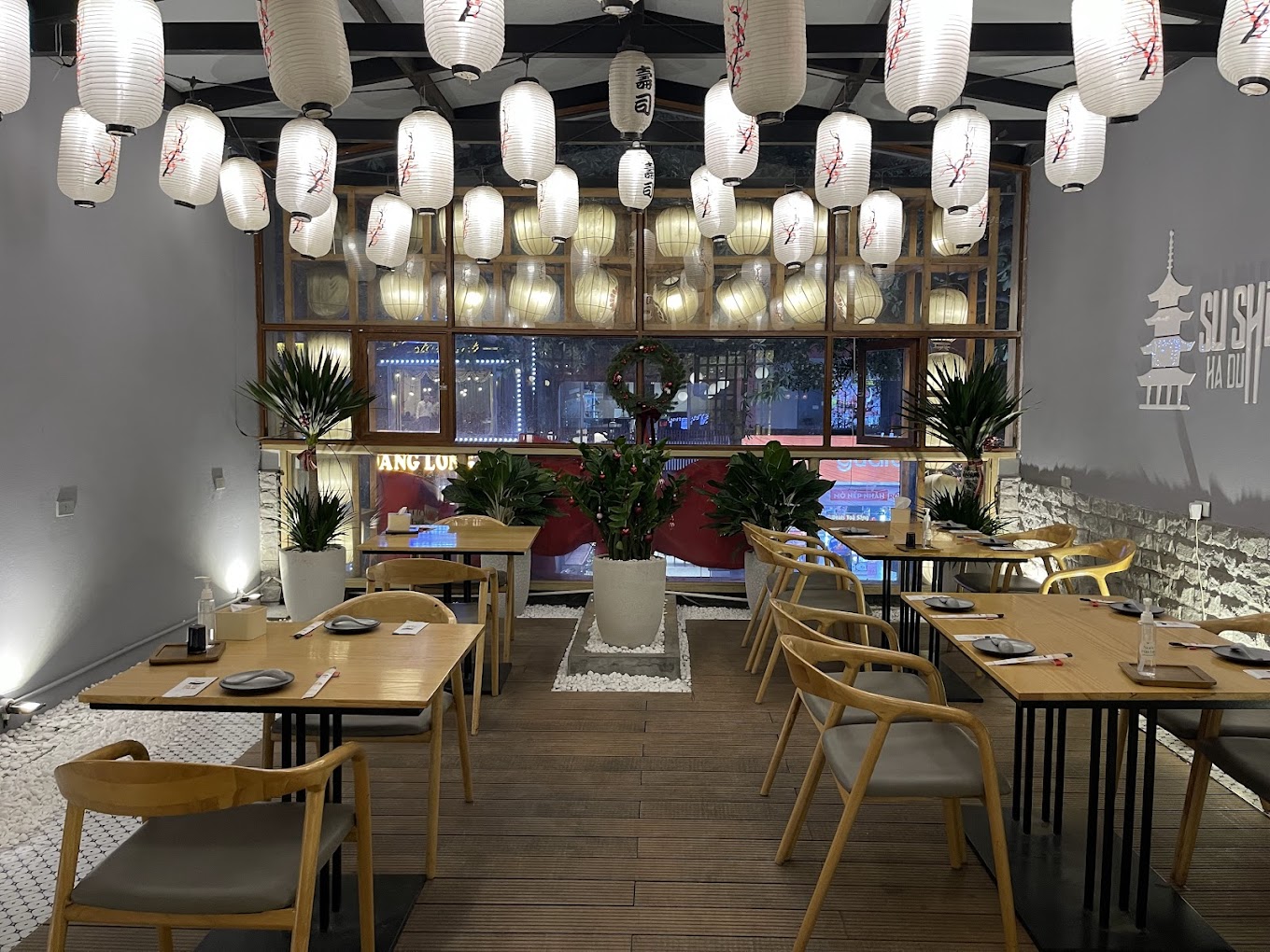 Hadu Sushi cung cấp nhiều c&aacute;ch thức đặt b&agrave;n tiện lợi