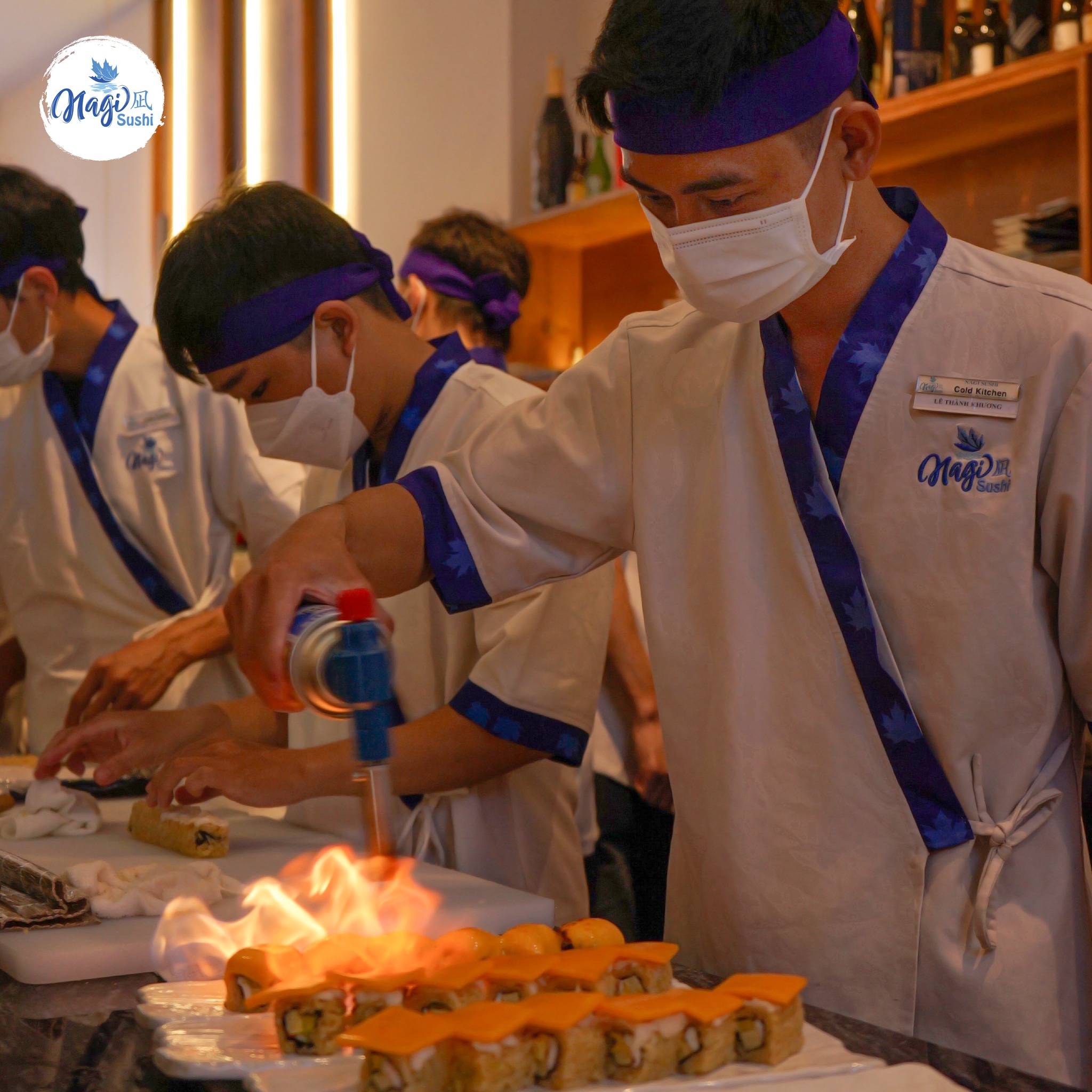 Nagi Sushi quy tụ đội ngũ đầu bếp t&agrave;i năng