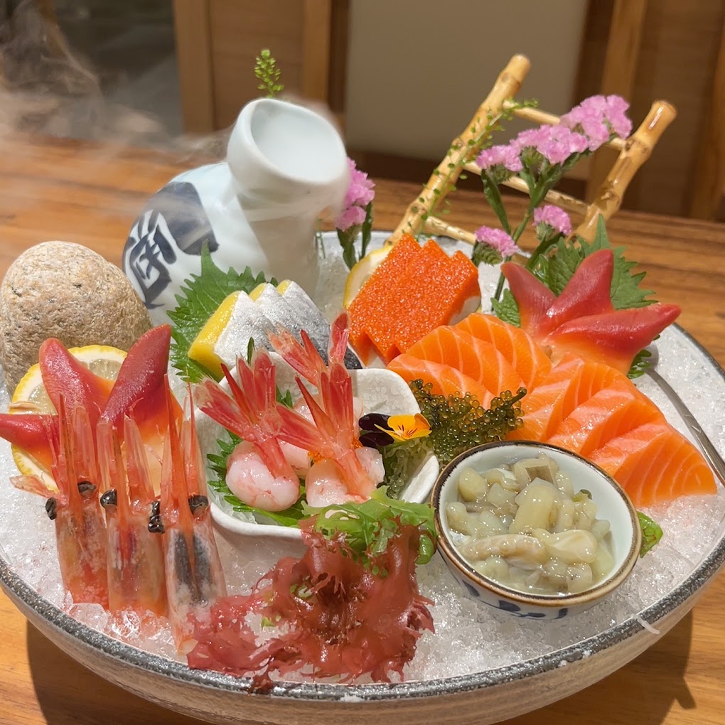 Nama sushi nhà hàng nhật