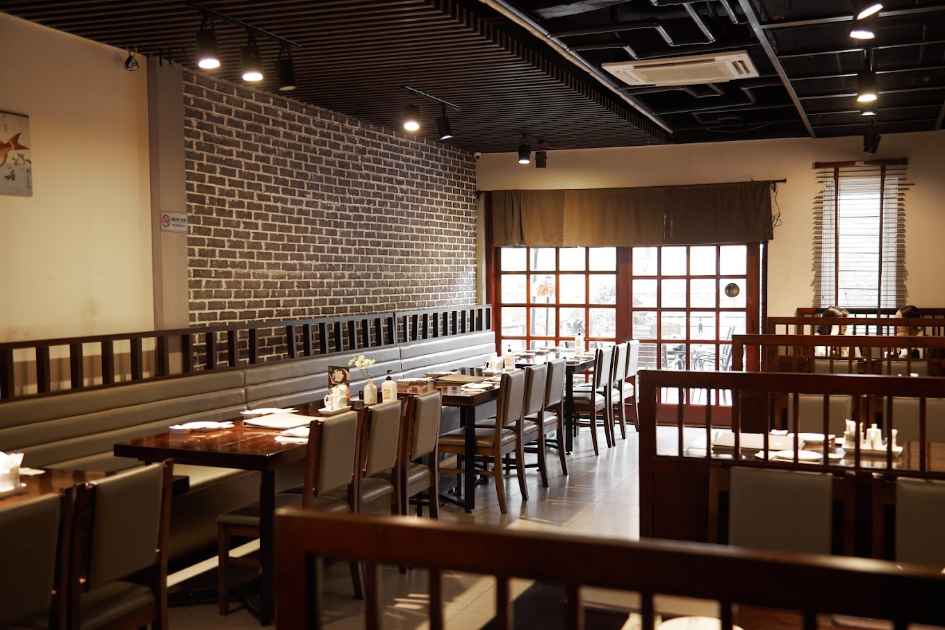 Nama sushi nhà hàng nhật