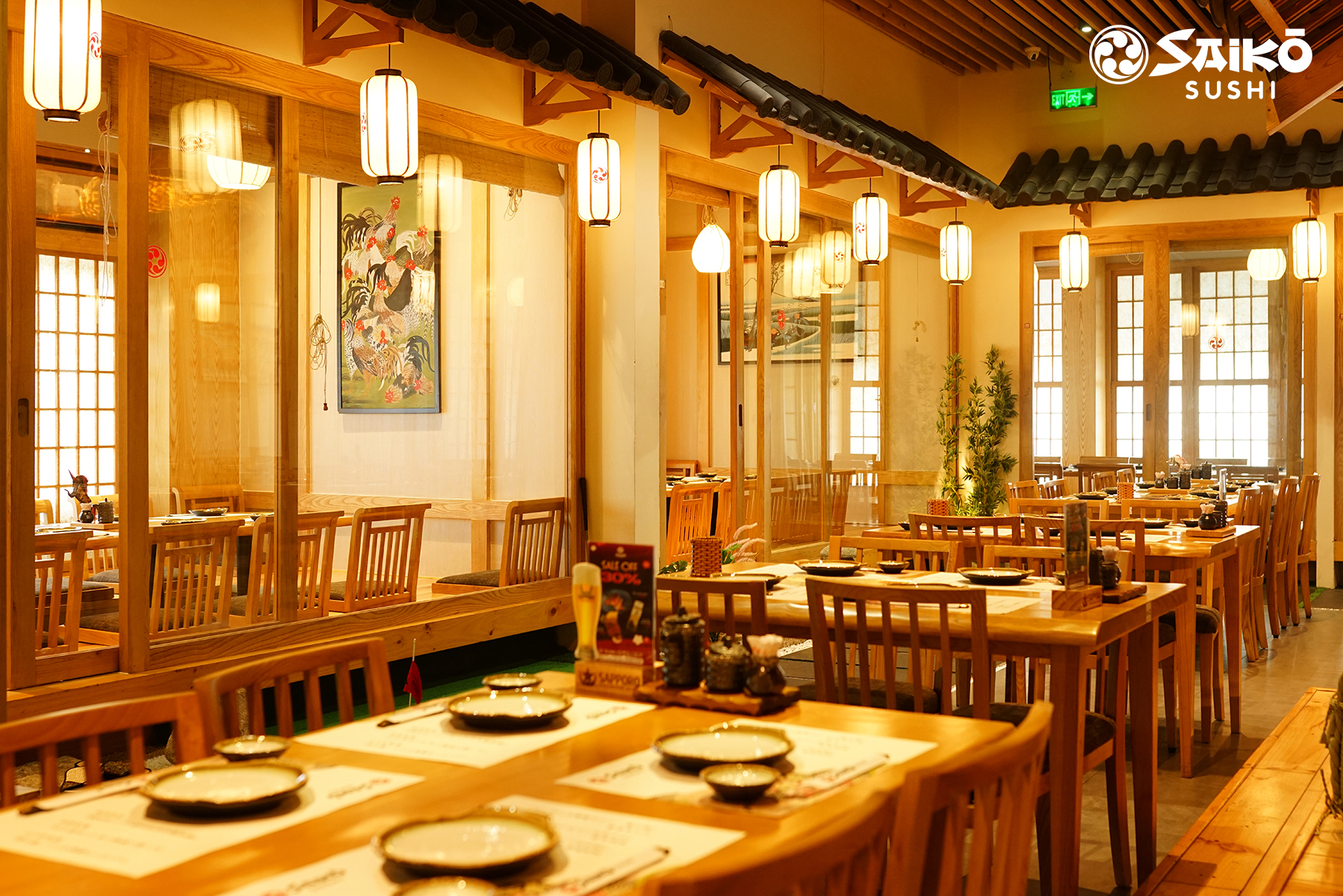 Kh&ocirc;ng gian tại Saiko Sushi được thiết kế tinh tế