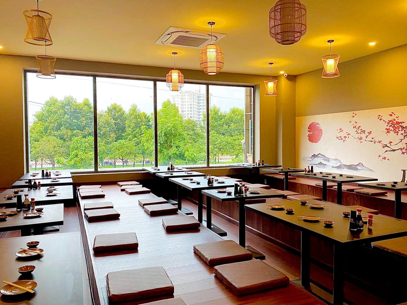Sushi to nhà hàng nhật