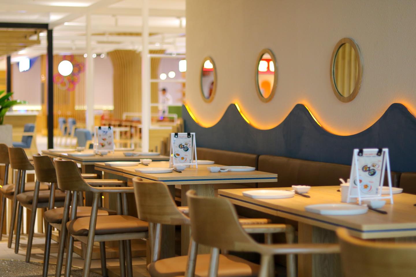 Sushi Way cung cấp nhiều cách thức đặt bàn khác nhau